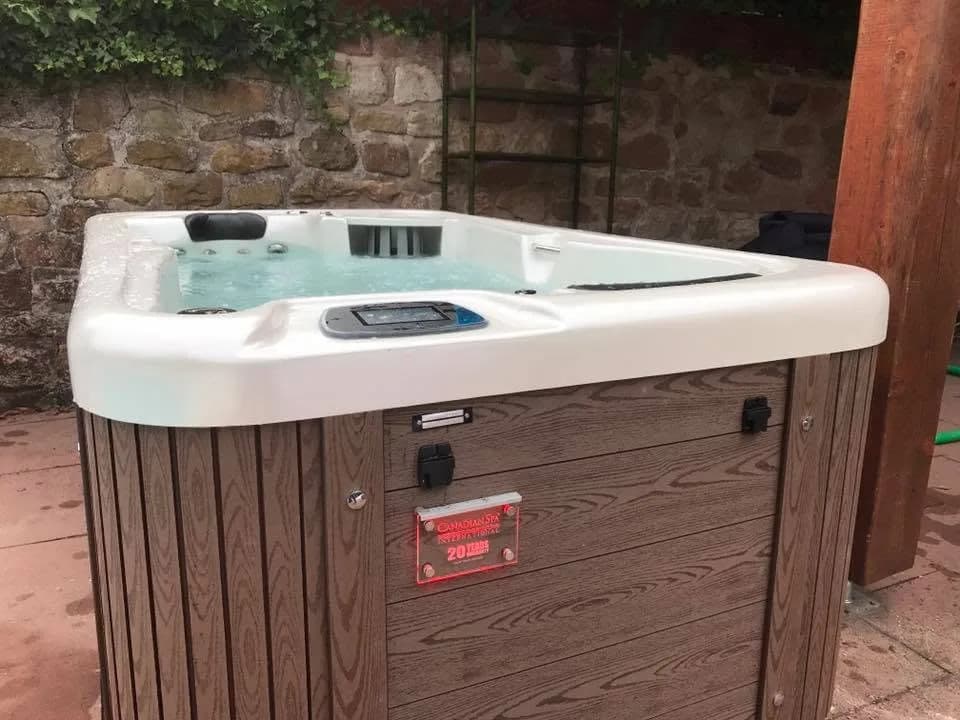 Installation d'un spa Lara mini New à Dieffenbach-au-Val, autre vue du chantier