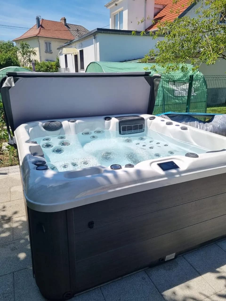 Installation d'un spa Marina à Habsheim, autre vue du chantier