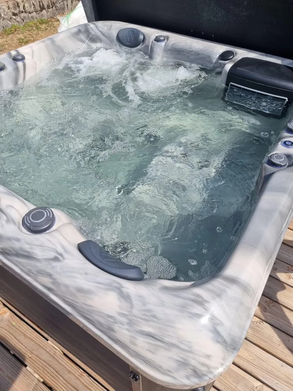 Installation d'un spa Marine à Bourbach-le-Bas, autre vue du chantier