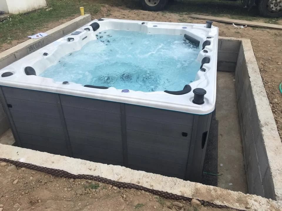 Installation d'un spa Melbourne Full option à Ingersheim, autre vue du chantier