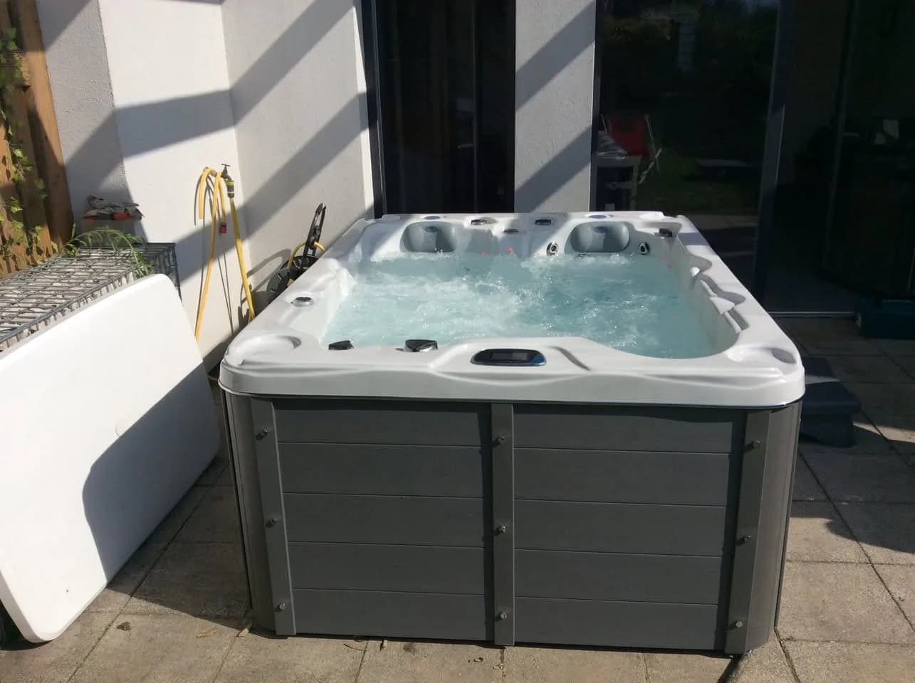 Installation d'un spa Montana à Aix-les-Bains, autre vue du chantier