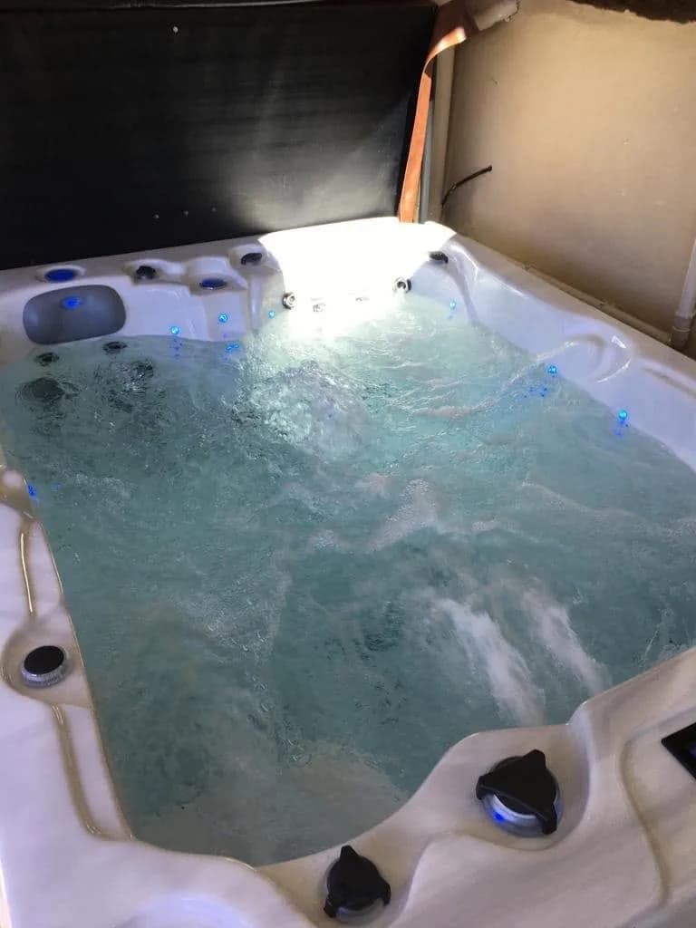 Installation d'un spa Montana à Argenvilliers, autre vue du chantier