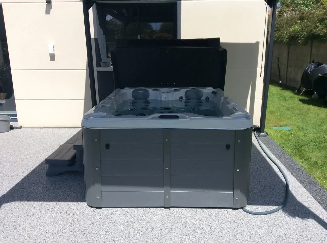Installation d'un spa Montana à Bondoufle, autre vue du chantier