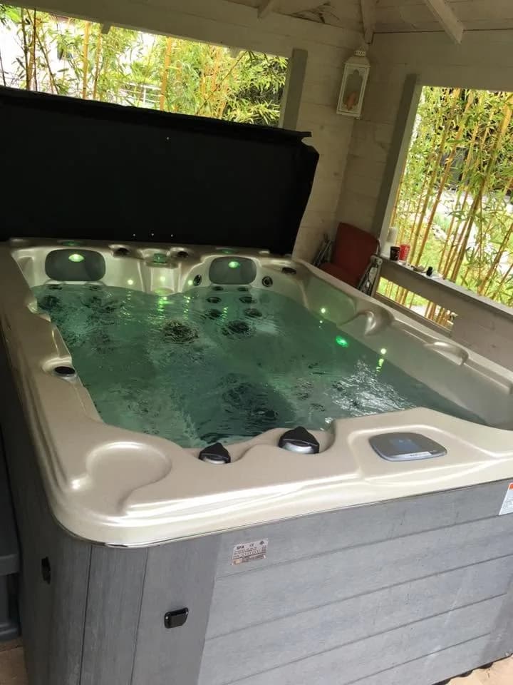 Installation d'un spa Montana à Cernay, autre vue du chantier