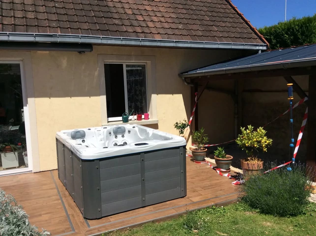 Installation d'un spa Montana à Château-Thierry, autre vue du chantier