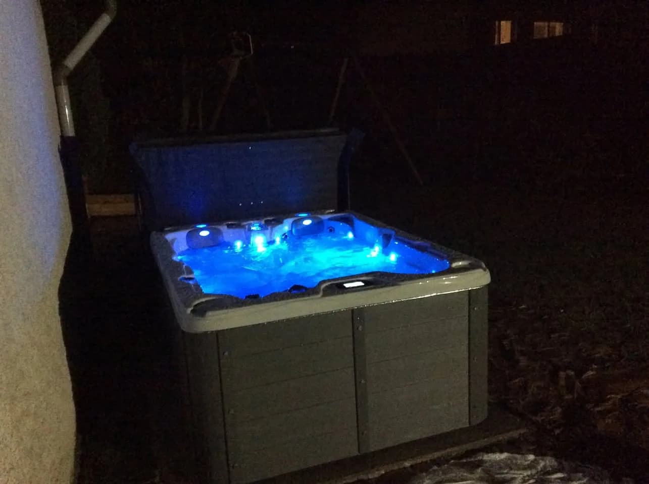 Installation d'un spa Montana à Cheniménil, autre vue du chantier
