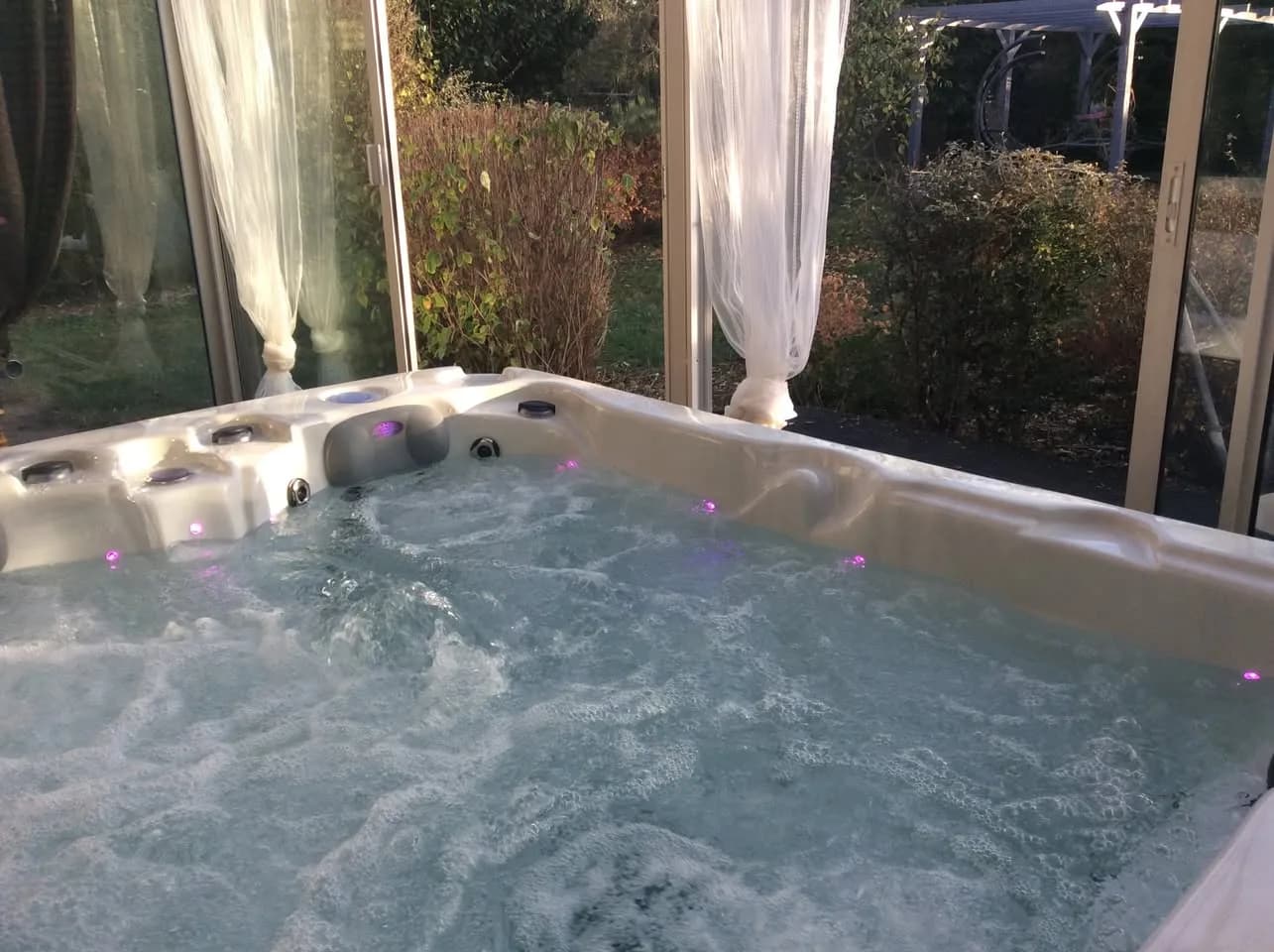 Installation d'un spa Montana à Cournon-d'Auvergne, autre vue du chantier