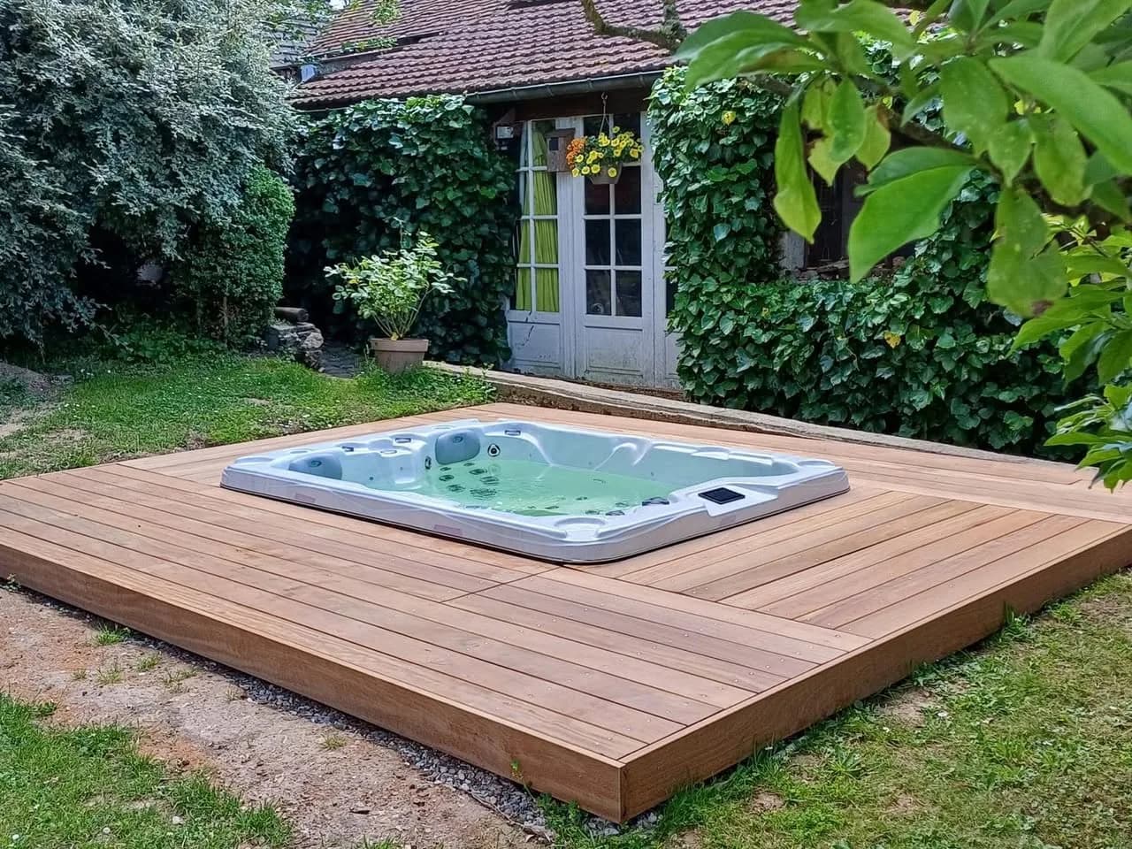 Installation d'un spa Montana en Eure-et-Loir, autre vue du chantier
