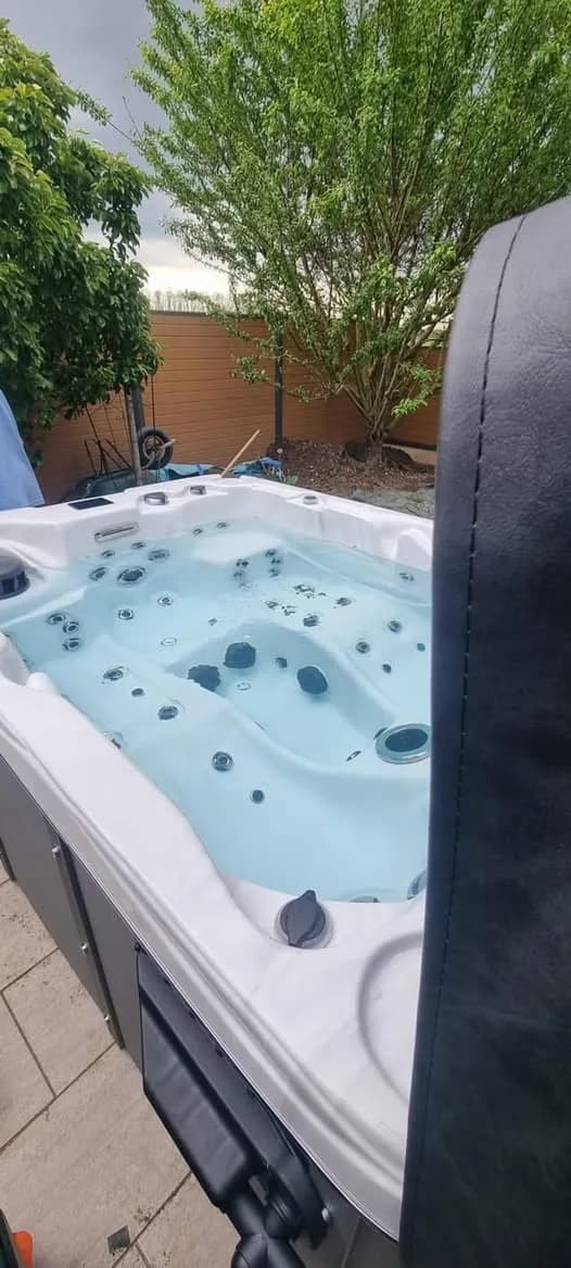 Installation d'un spa Montana à Ensisheim, autre vue du chantier