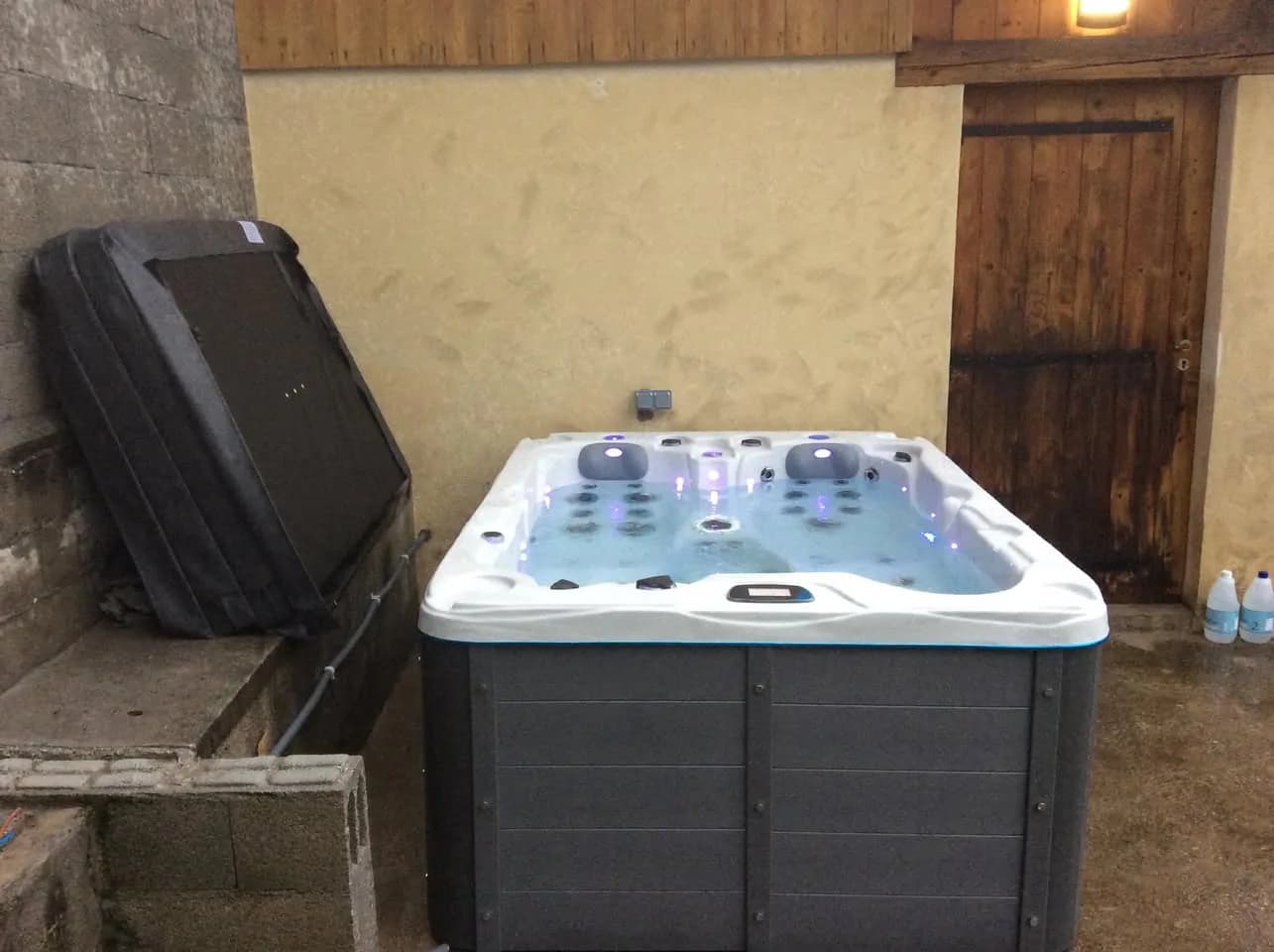 Installation d'un spa Montana à Fréterive, autre vue du chantier