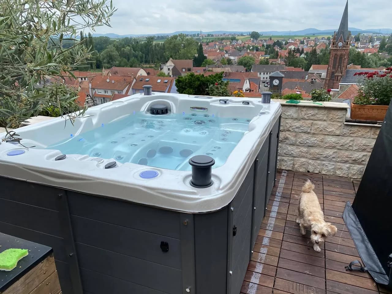 Installation d'un spa Montana Full option dans le Bas-Rhin, autre vue du chantier