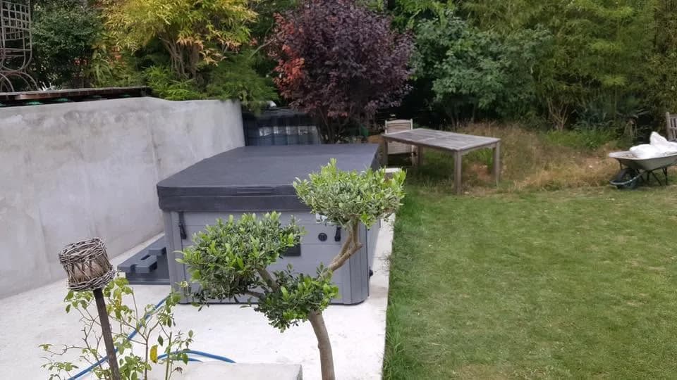 Installation d'un spa Montana Full option dans les Yvelines, autre vue du chantier
