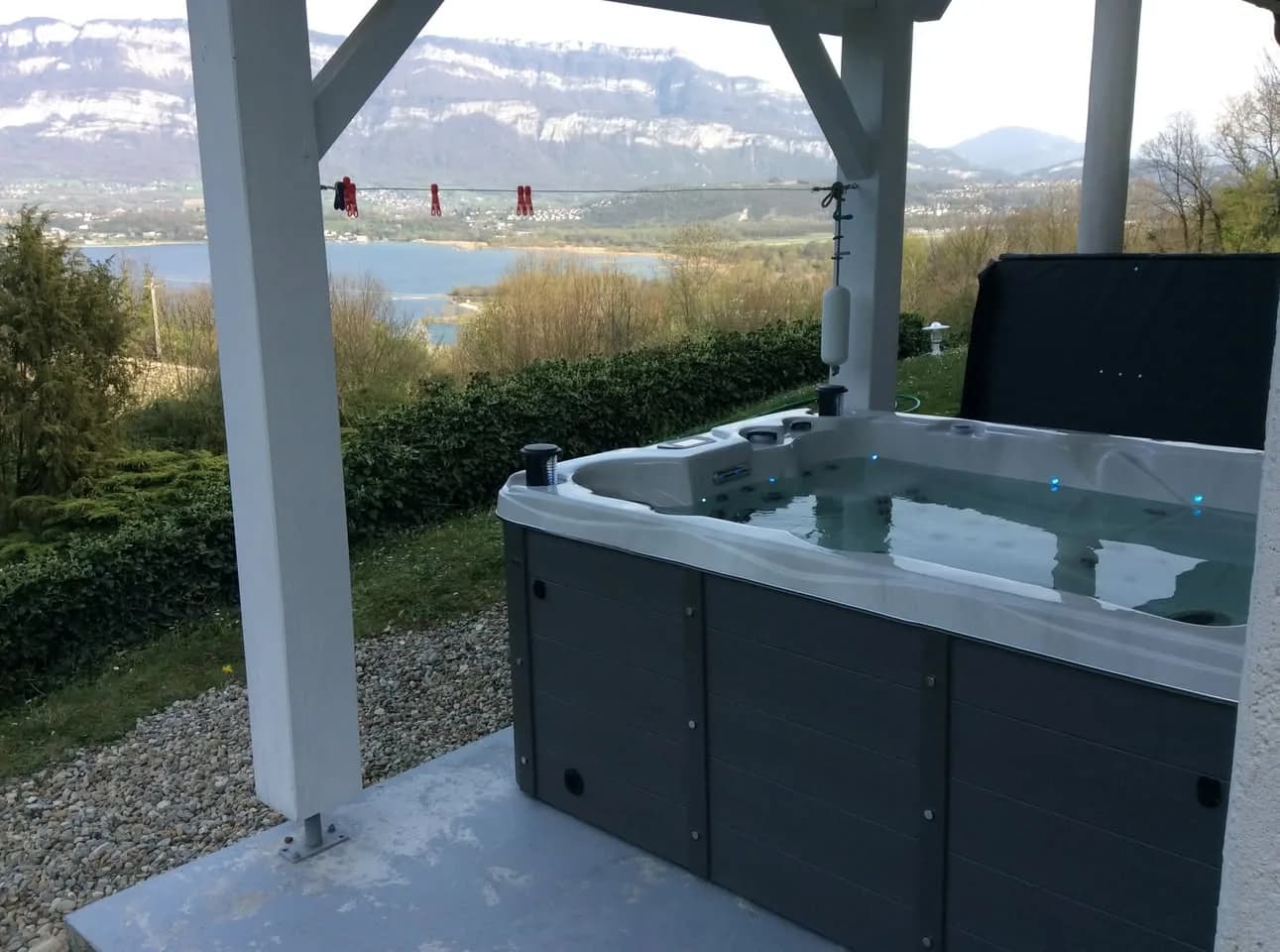 Installation d'un spa Montana Full option en Savoie, autre vue du chantier