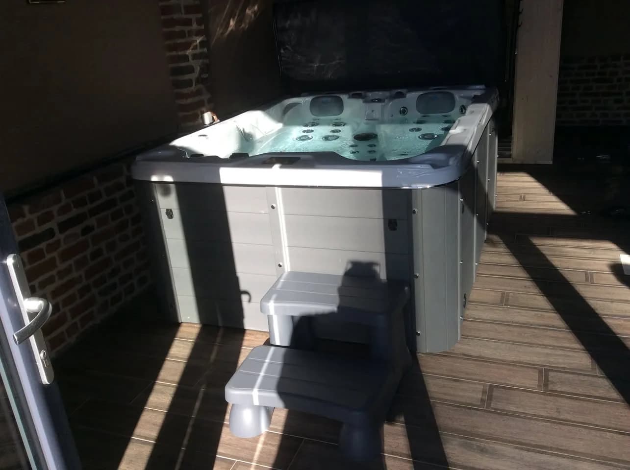 Installation d'un spa Montana à Lamotte, autre vue du chantier