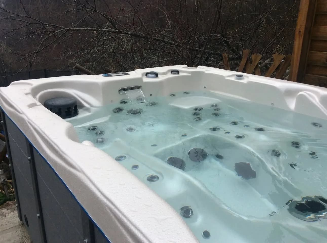 Installation d'un spa Montana à Ordonnaz, autre vue du chantier