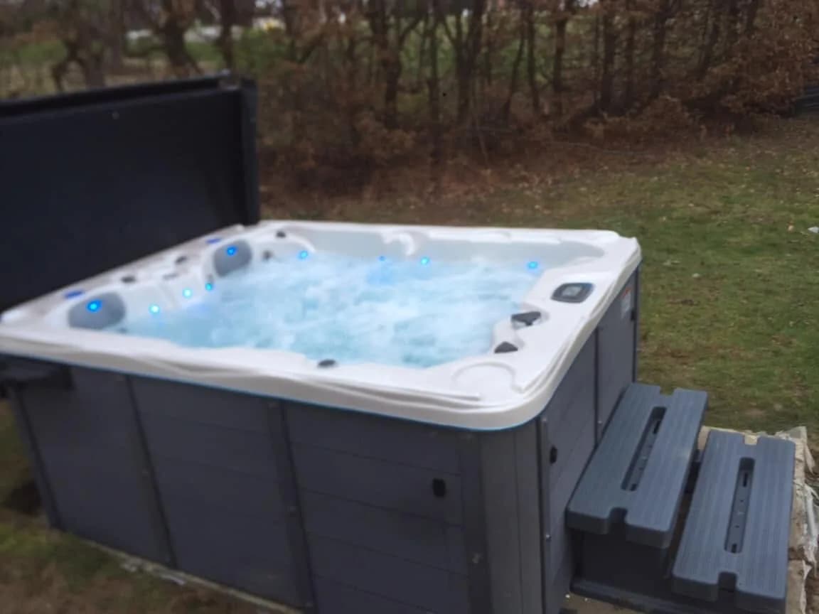 Installation d'un spa Montana à Stetten, autre vue du chantier