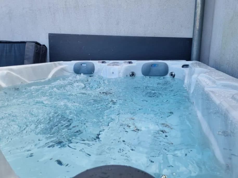 Installation d'un spa Montana à Strasbourg, autre vue du chantier