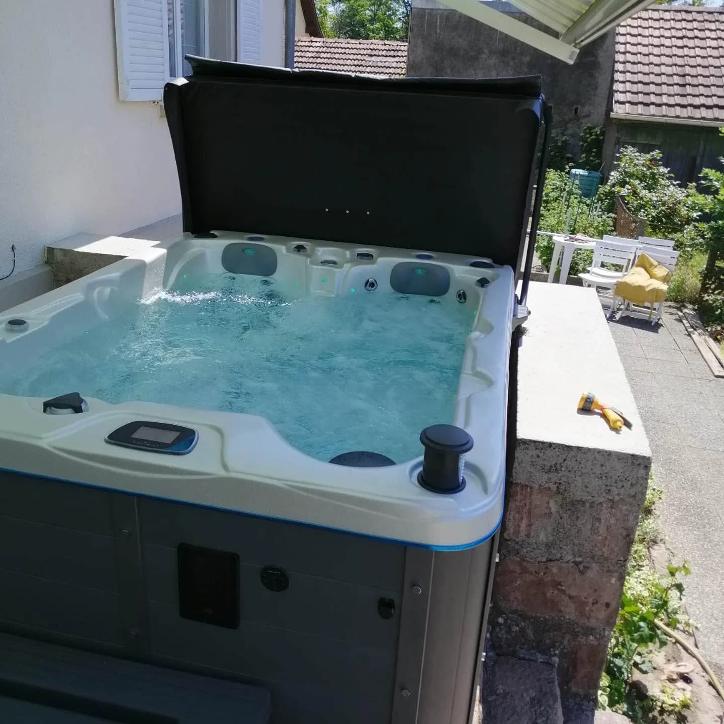 Installation d'un spa Montana à Wittenheim, autre vue du chantier
