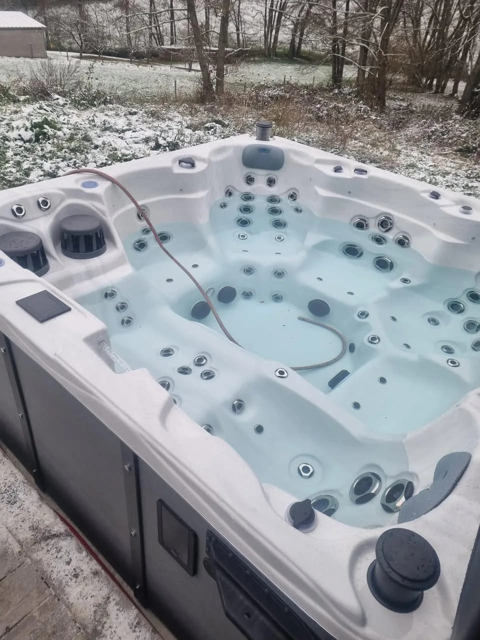Installation d'un spa Montréal à Bretten, autre vue du chantier