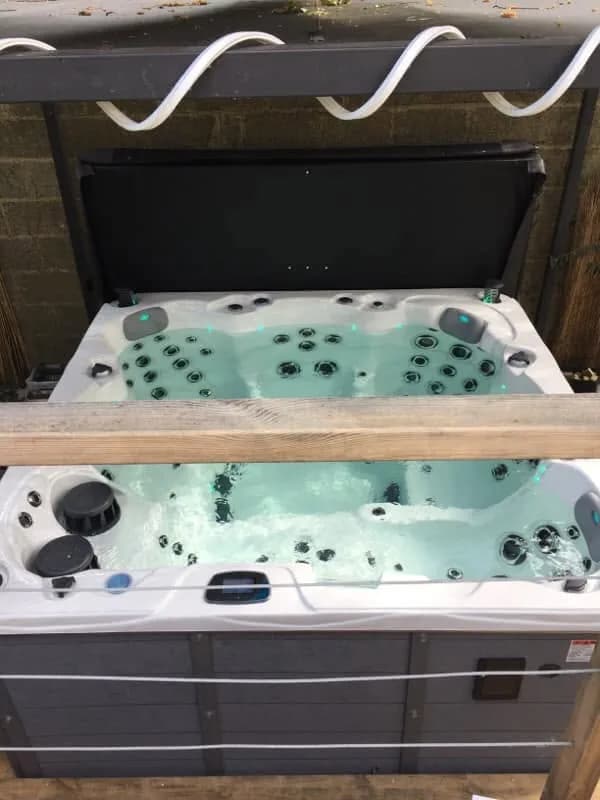 Installation d'un spa Montréal en Maine-et-Loire, autre vue du chantier