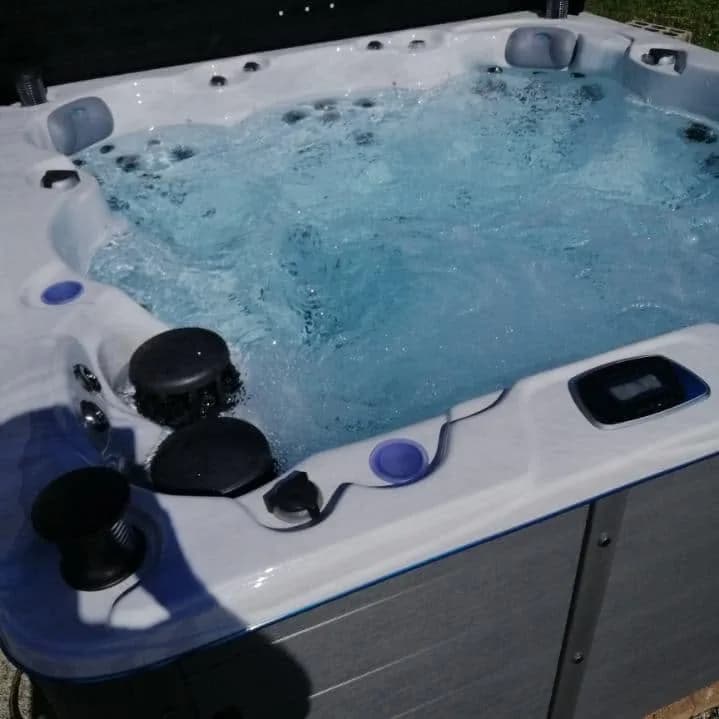 Installation d'un spa Montréal Full option à Kembs, autre vue du chantier