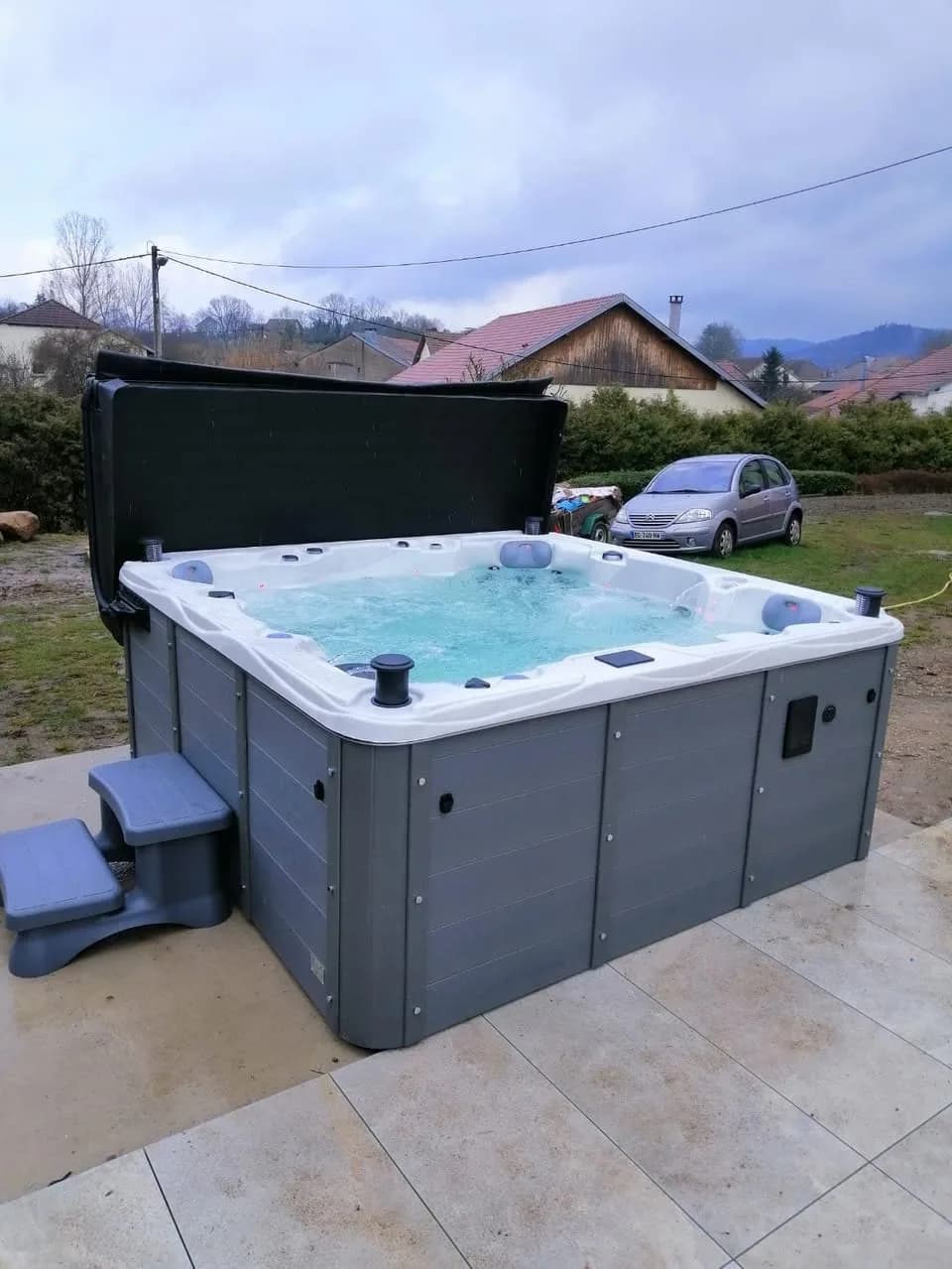 Installation d'un spa Montréal Full option à Remiremont, autre vue du chantier