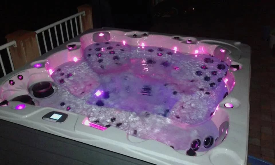 Installation d'un spa Montréal à Mireval, autre vue du chantier