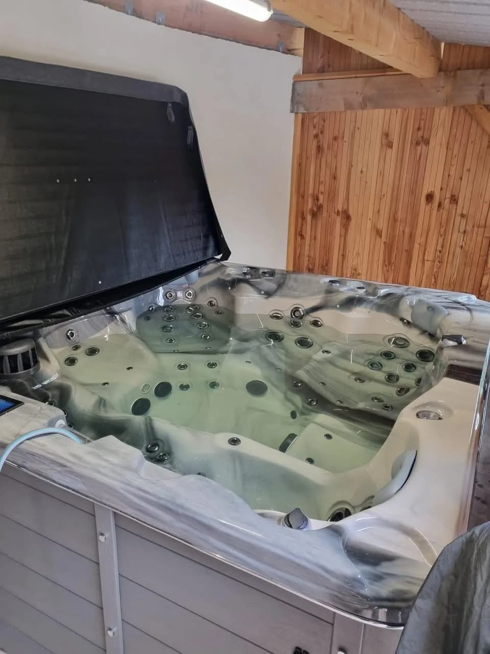 Installation d'un spa Montréal à Saulxures-sur-Moselotte, autre vue du chantier
