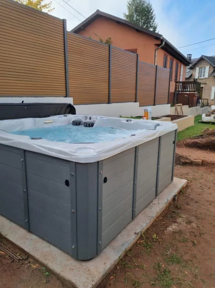 Installation d'un spa Montréal à Sausheim, autre vue du chantier