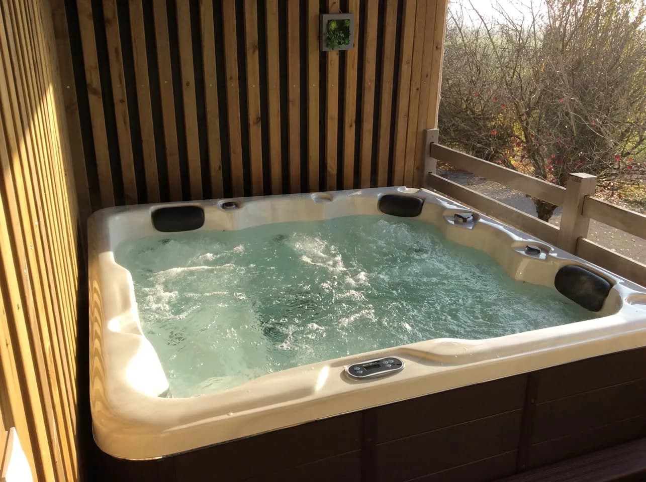 Installation d'un spa Ontario à Beaune, autre vue du chantier