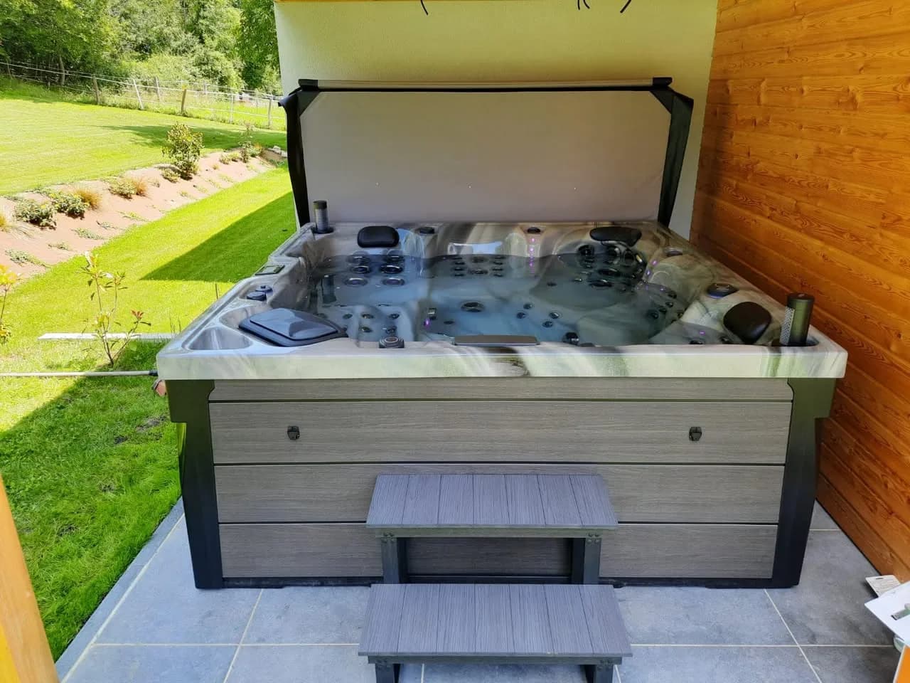 Installation d'un spa Onyx à Emlingen, autre vue du chantier