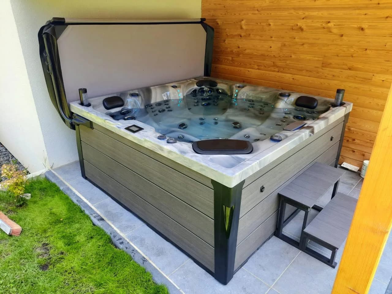 Installation d'un spa Onyx à Emlingen, autre vue du chantier