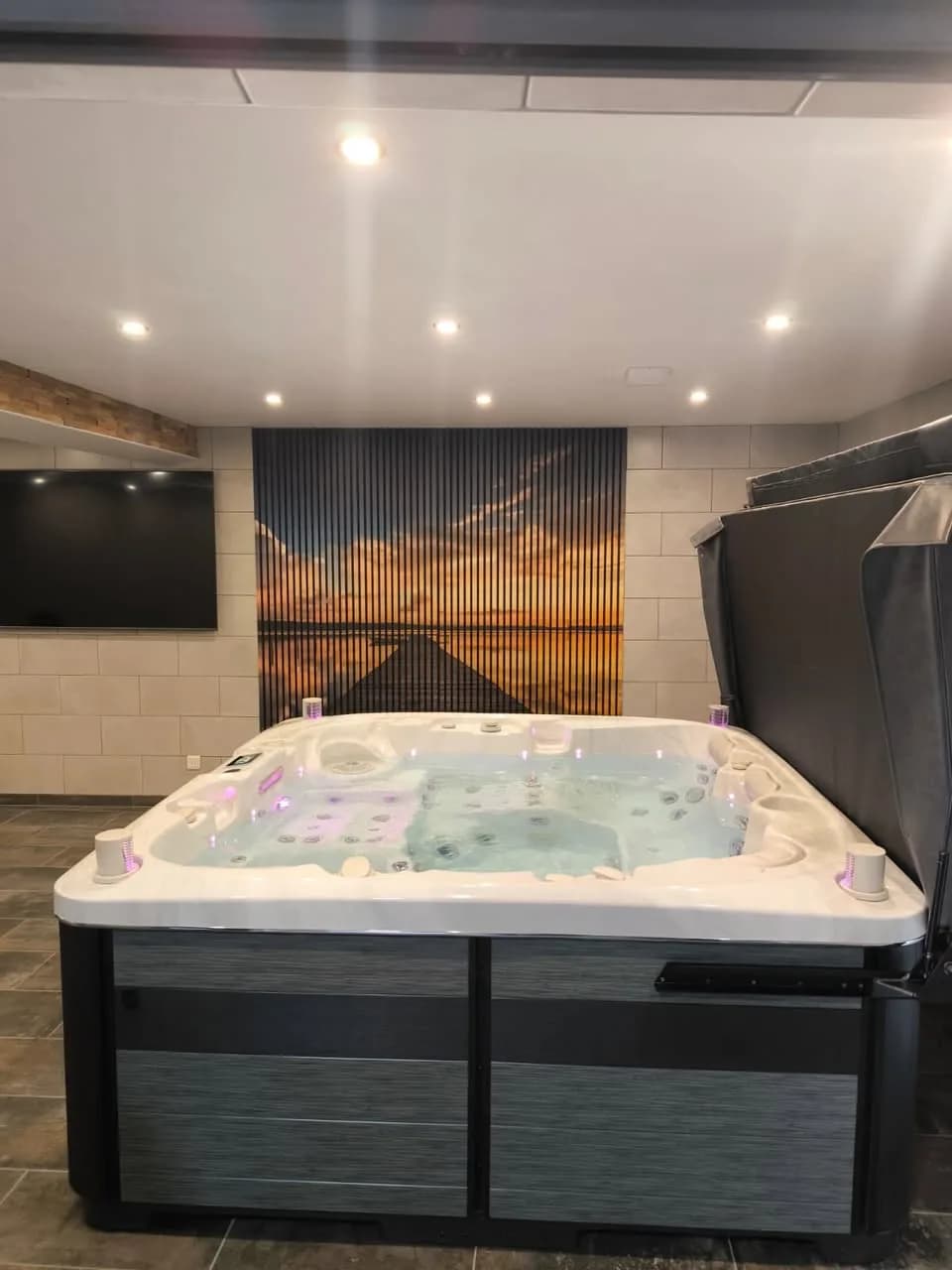 Installation d'un spa Øppland à Munchhouse, à l'intérieur, sous des spots