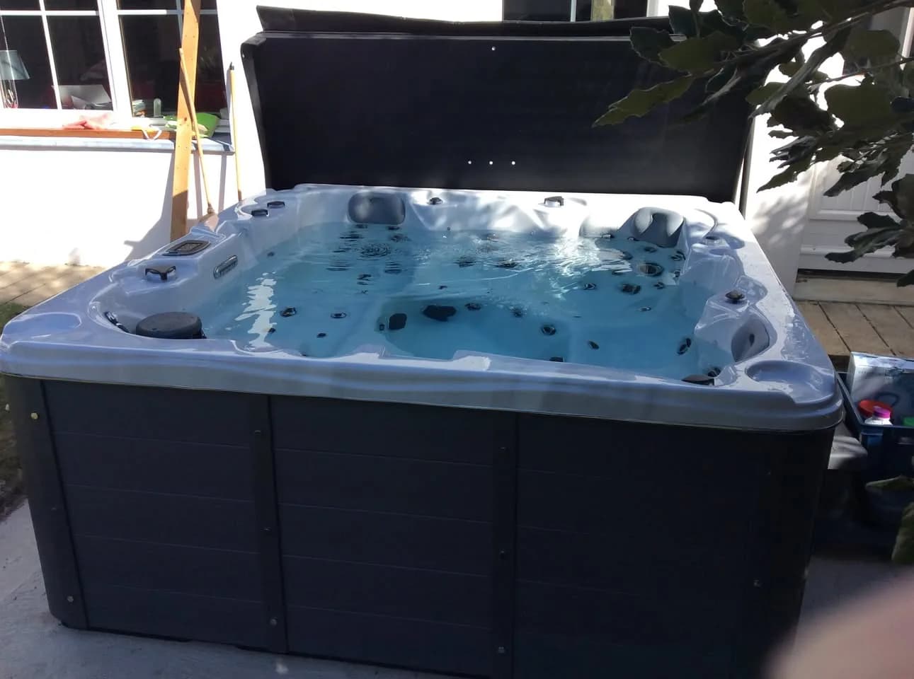 Installation d'un spa Ottawa à Arzon, autre vue du chantier