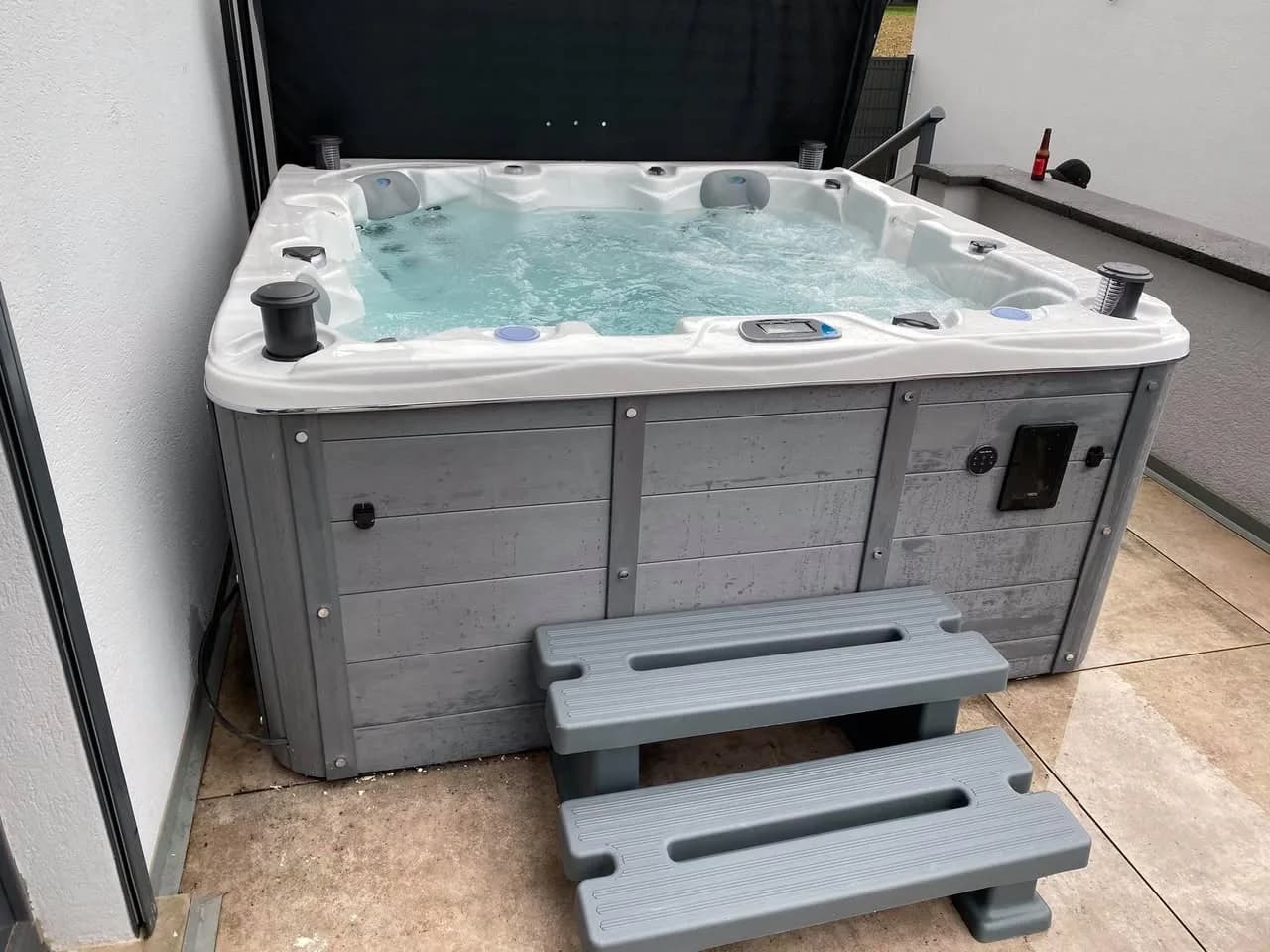 Installation d'un spa Ottawa à Bernolsheim, autre vue du chantier