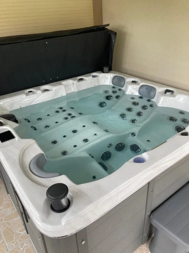Installation d'un spa Ottawa à Chatte, autre vue du chantier