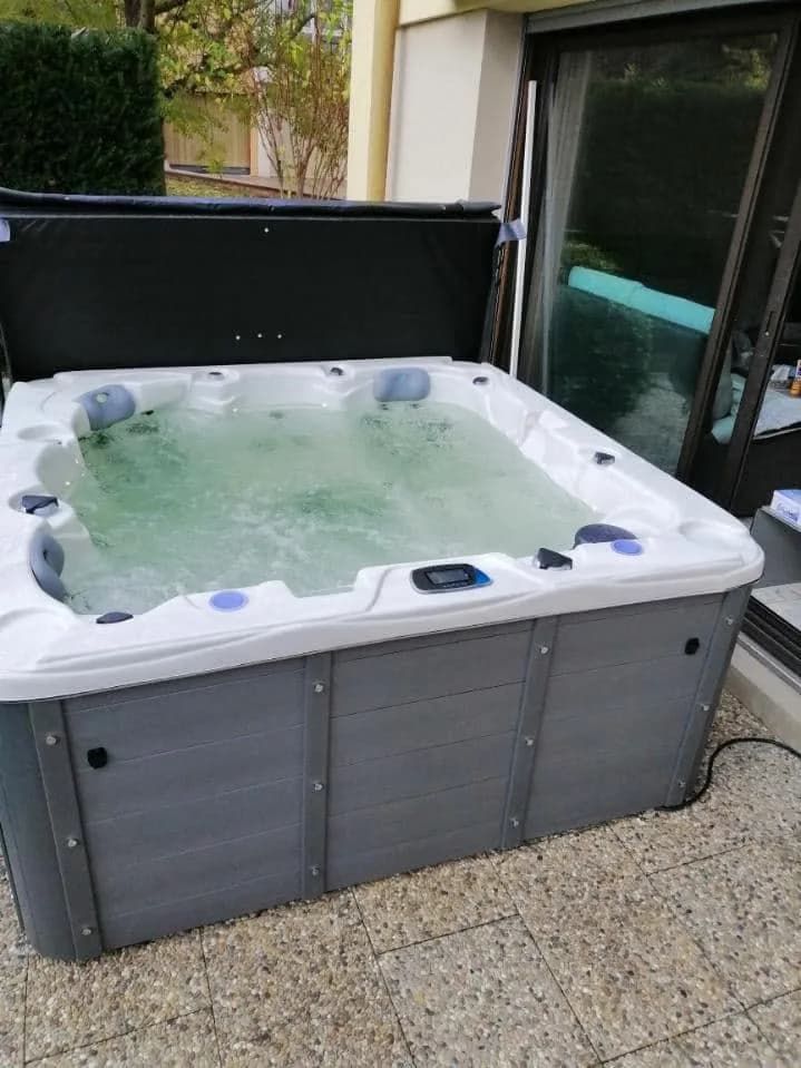 Installation d'un spa Ottawa à Colmar, autre vue du chantier