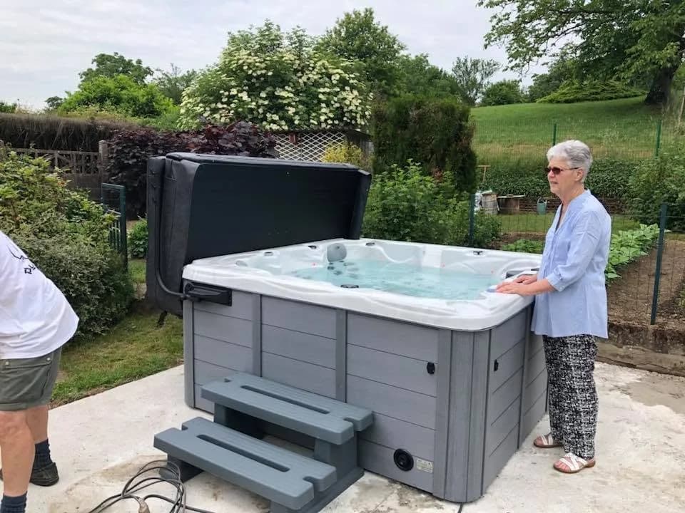 Installation d'un spa Ottawa en Meurthe-et-Moselle, autre vue du chantier