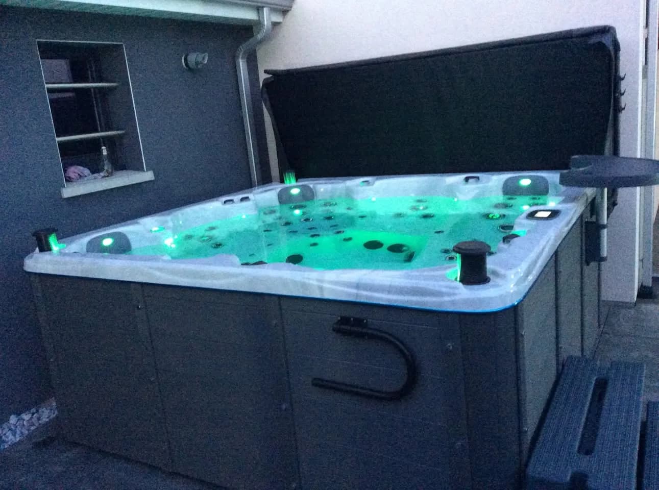 Installation d'un spa Ottawa Full option en Meurthe-et-Moselle, autre vue du chantier