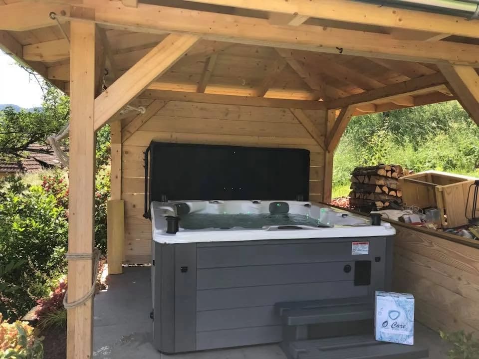 Installation d'un spa Ottawa Full option à Moosch, autre vue du chantier