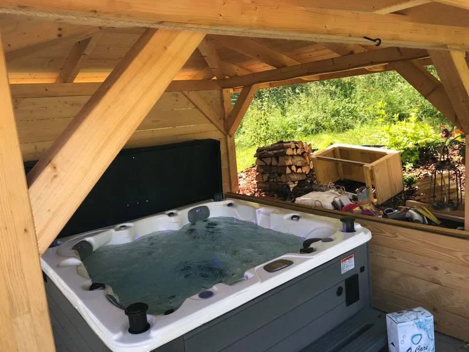 Installation d'un spa Ottawa Full option à Moosch, autre vue du chantier