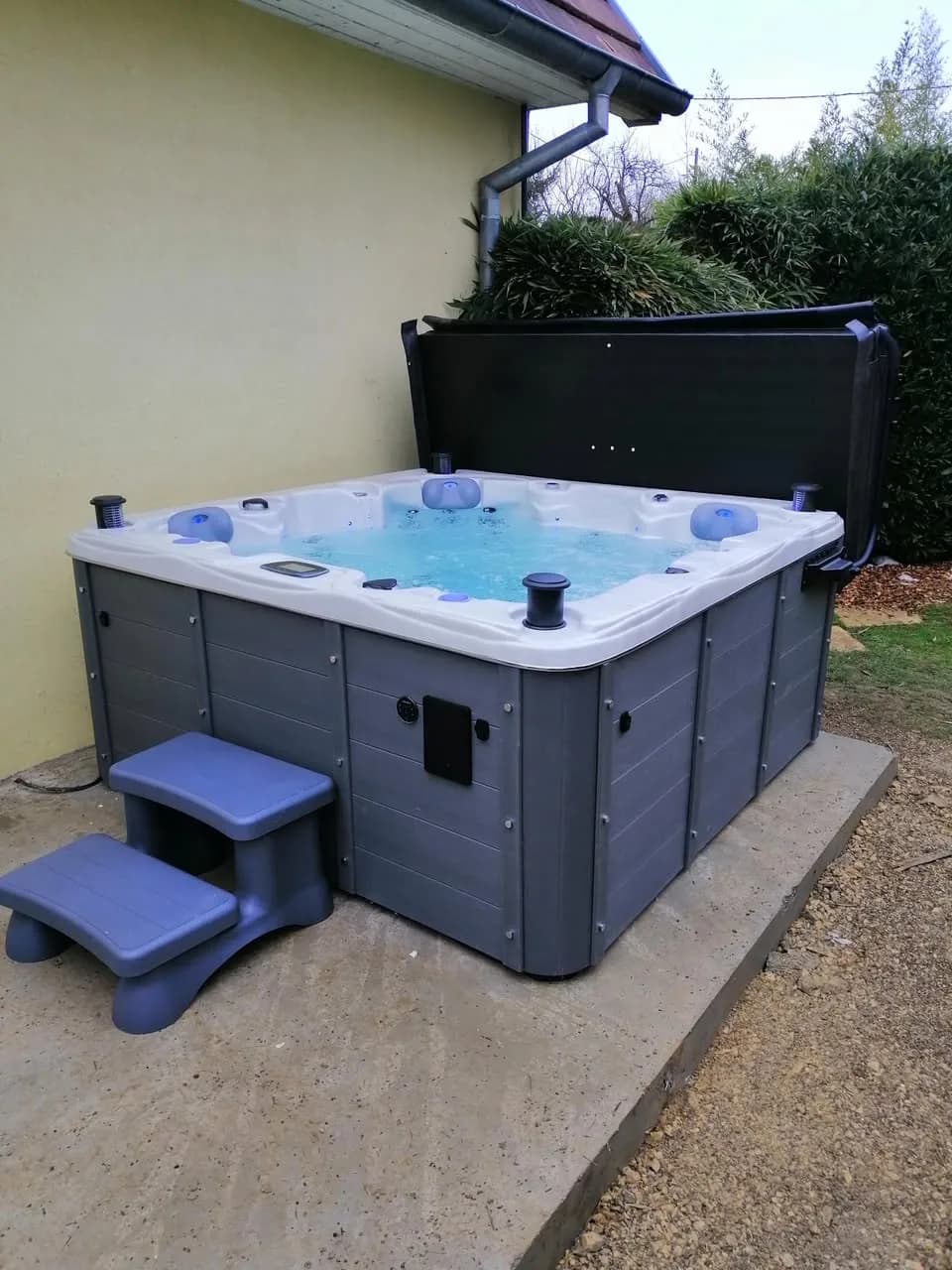 Installation d'un spa Ottawa Full option à Seppois-le-Bas, autre vue du chantier