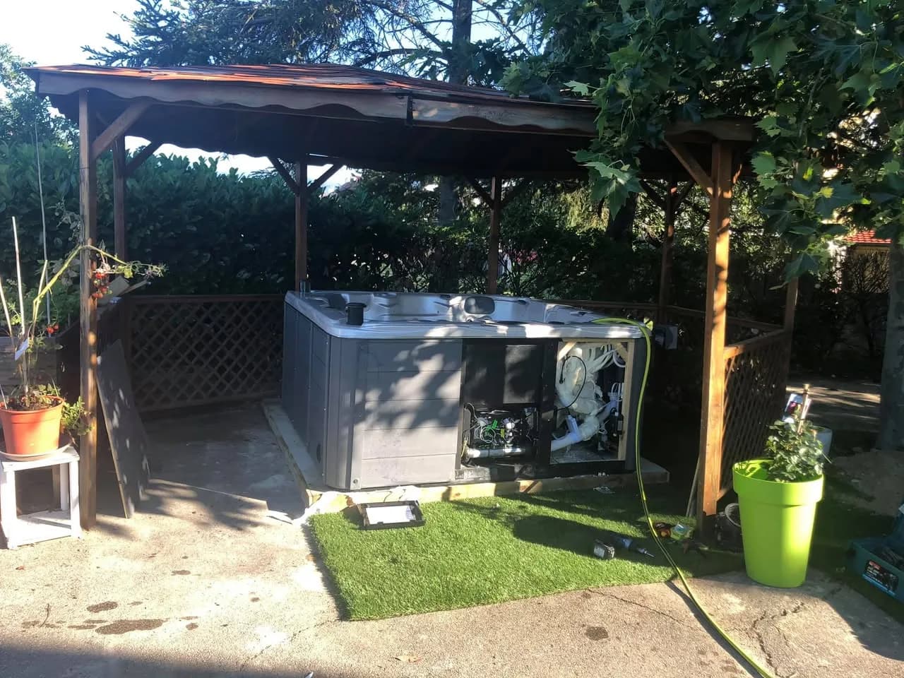 Installation d'un spa Ottawa Full option à Wittelsheim, autre vue du chantier