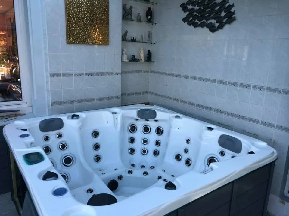 Installation d'un spa Ottawa à Haguenau, autre vue du chantier
