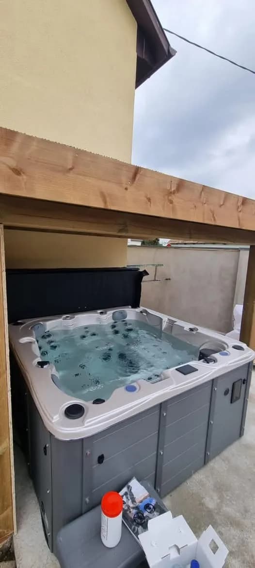Installation d'un spa Ottawa à Innenheim, autre vue du chantier