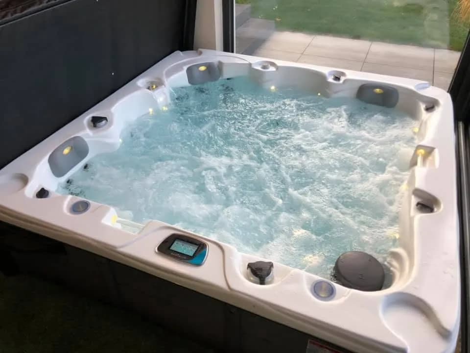 Installation d'un spa Ottawa à Landser, autre vue du chantier