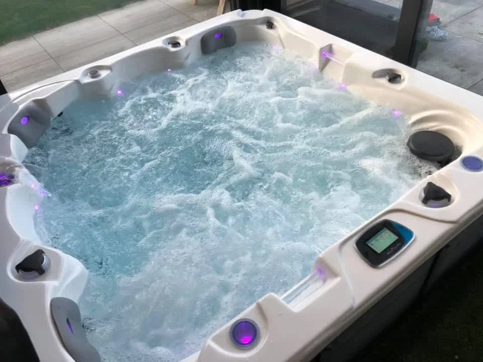 Installation d'un spa Ottawa à Landser, autre vue du chantier