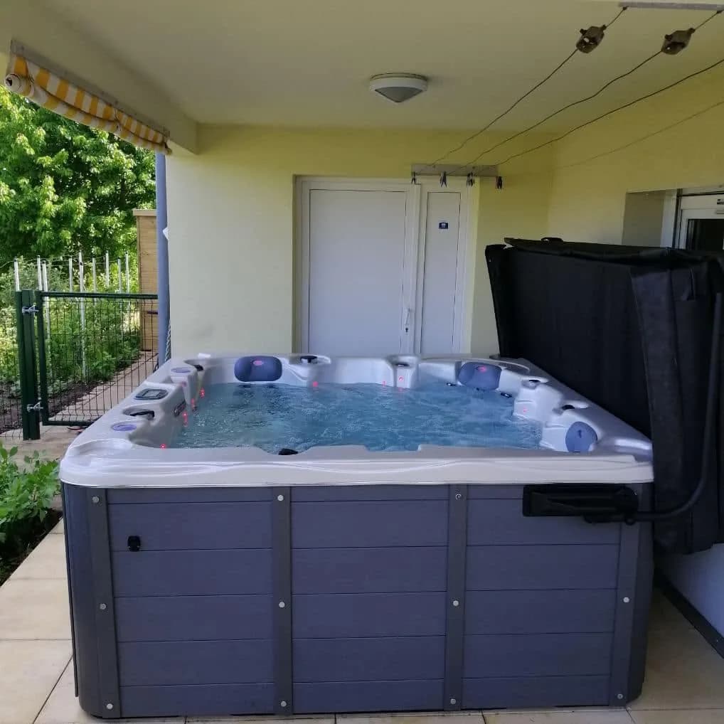 Installation d'un spa Ottawa à Pulversheim, autre vue du chantier
