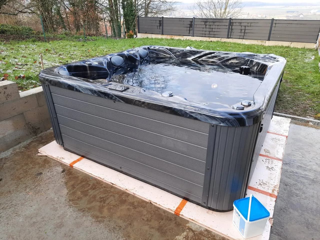 Installation d'un spa Poséidon à Altkirch, autre vue du chantier