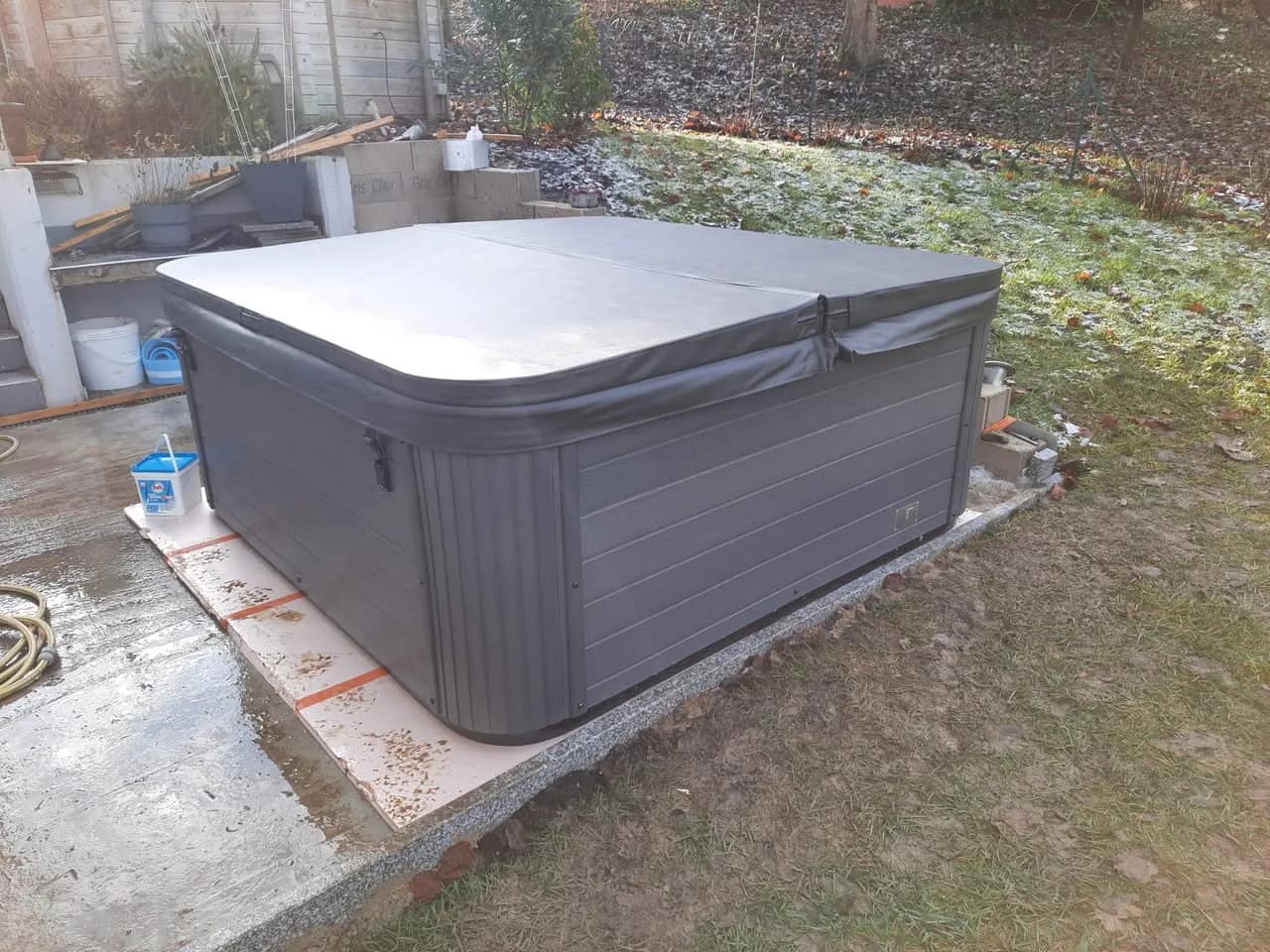 Installation d'un spa Poséidon à Altkirch, autre vue du chantier
